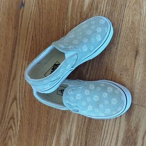Vans kids daisy slip ons size 12